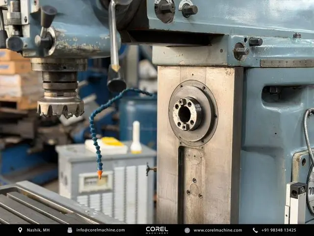 Used Shizouka VHR-G Universal Milling Machine for sale - ISO 40 spindle detail