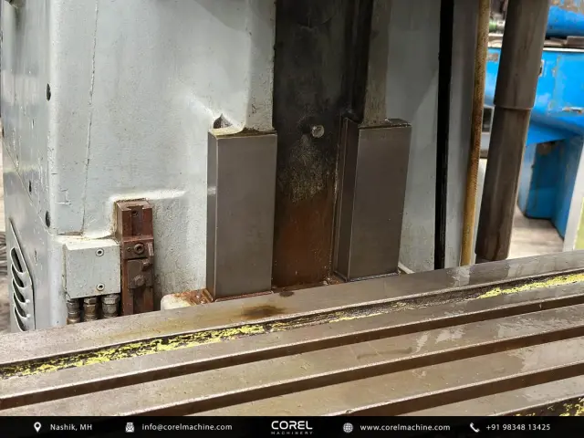 Used CINCINNATI 310 VERTICAL MILL — photo 3