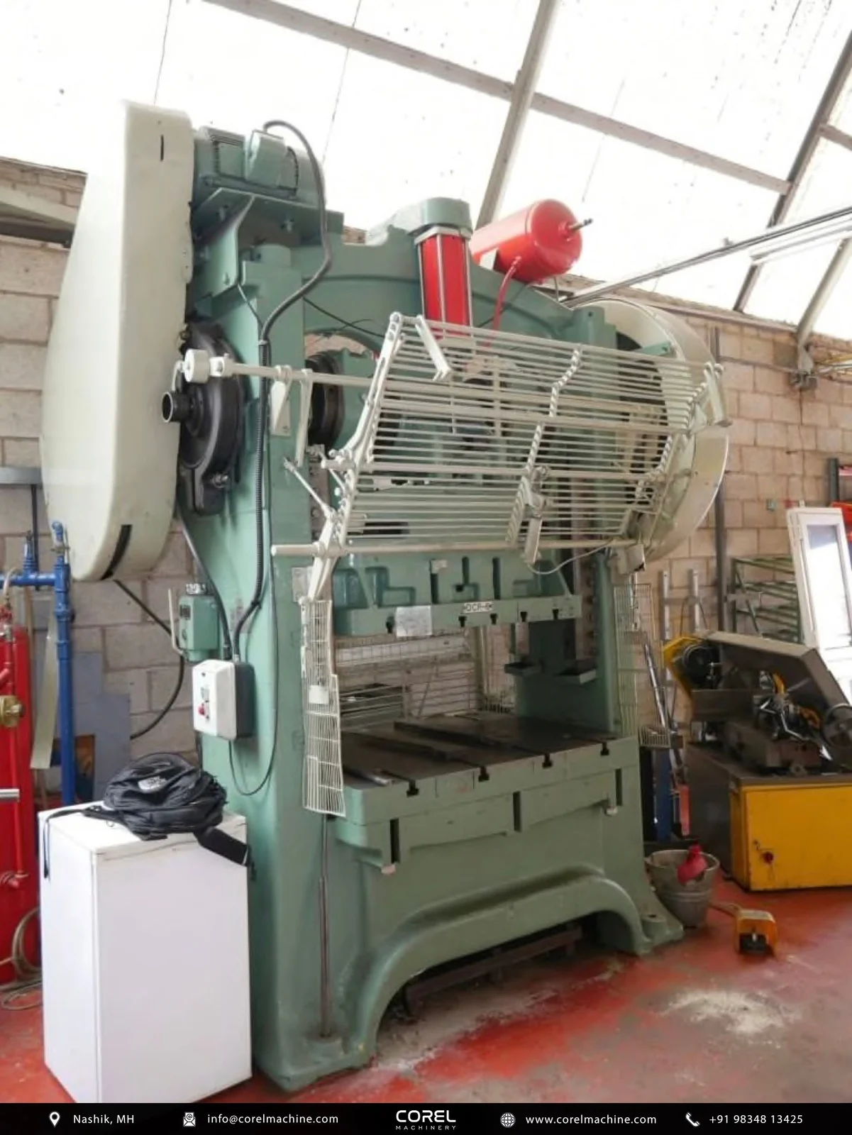 CINCINNATI MILACRON DPC-6 150 TON VERTICAL POWER PRESS