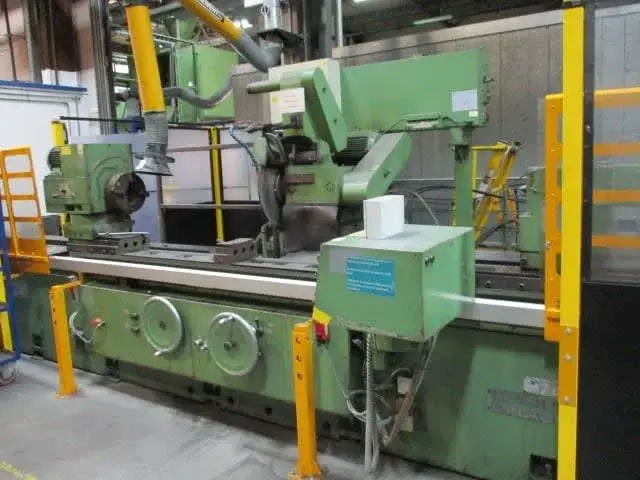 Used CINCINNATI PRODUCTION CYLINDRICAL GRINDER 3000MM — photo 1