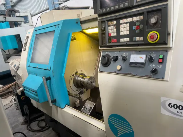 Used COLCHESTER TORNADO 100 CNC LATHE — photo 2
