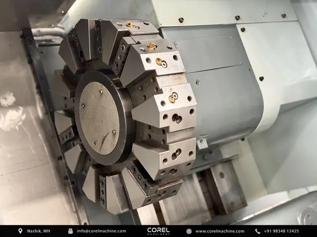 Used DOOSAN DOOTURN 4 CNC Turning Centers Slant Bed for sale - spindle and 250 mm chuck closeup