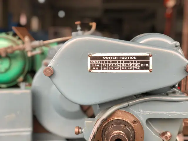 Used JONES SHIPMAN 1212 MANUAL CYLINDRICAL GRINDER — photo 4