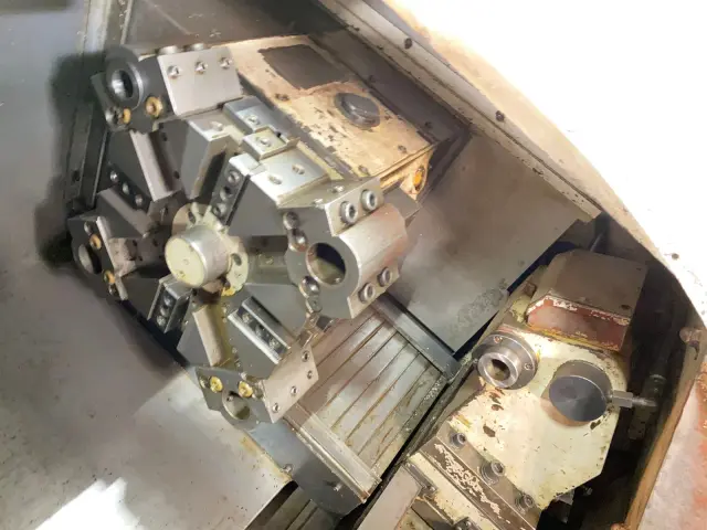 Used LEADWELL CT 200 CNC TURNING CENTER WITH BARFEED — photo 3