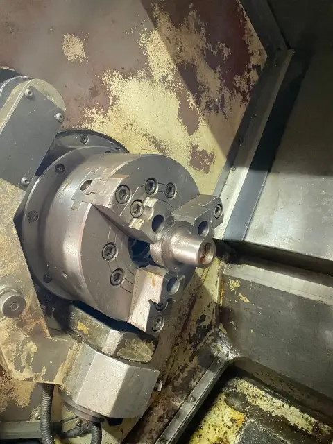 Used LEADWELL CT 200 CNC TURNING CENTER WITH BARFEED — photo 4
