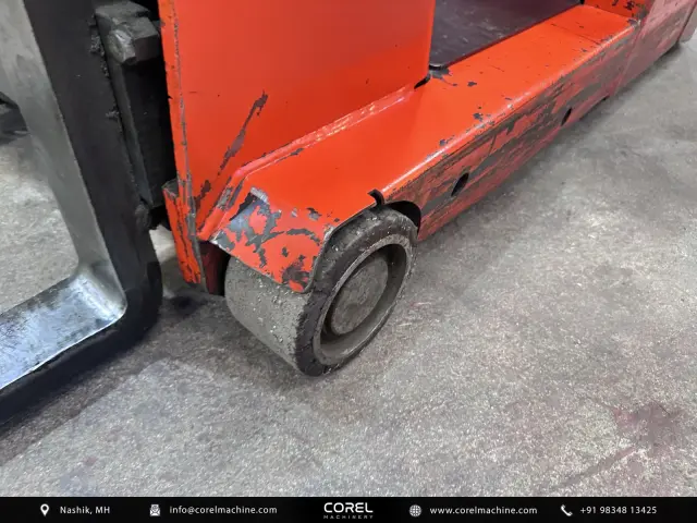 Used Linde L10 AC Battery Operated Walk-Behind High Reach Truck — photo 4