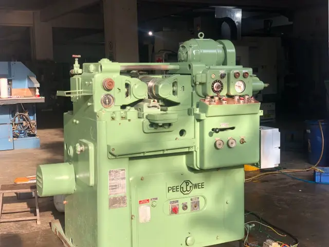 Used PEE WEE THREAD ROLLER — photo 2