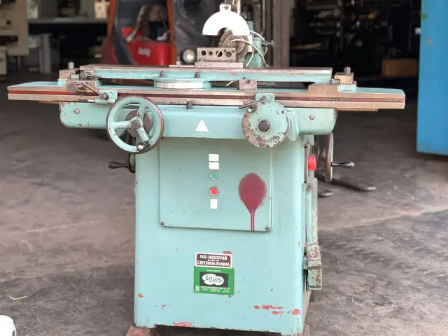 Used TOS TOOL & CUTTER GRINDER — photo 2