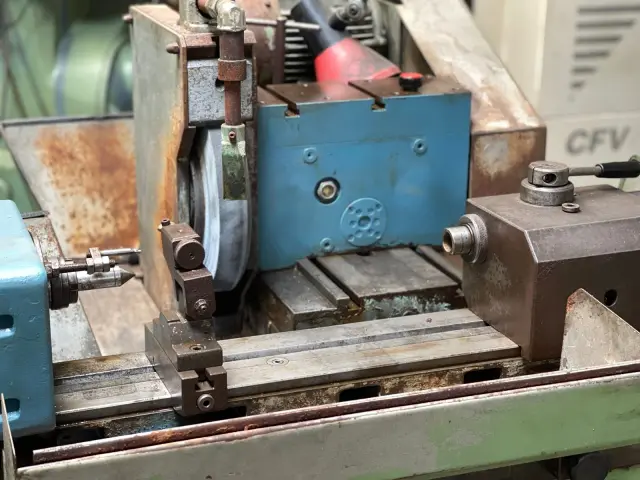 Used TSCHUDIN HTG 412 CYLINDRICAL GRINDER — photo 4